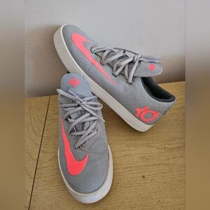 Nike Kevin Durant Low Sneakers Grey & Pink/Orange Accents 7Y